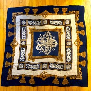 Large Liz Claiborne scarf